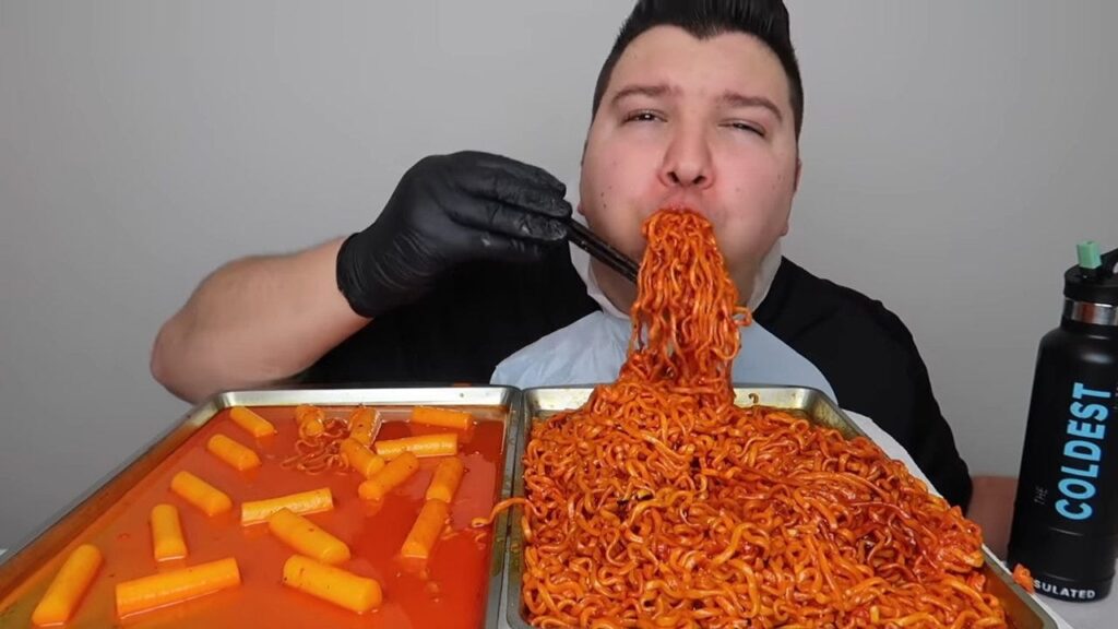 Der Aufstieg und Fall des YouTube-Stars Nikocado Avocado – wie sein Zusammenbruch zur Unterhaltung genutzt wird nikocado