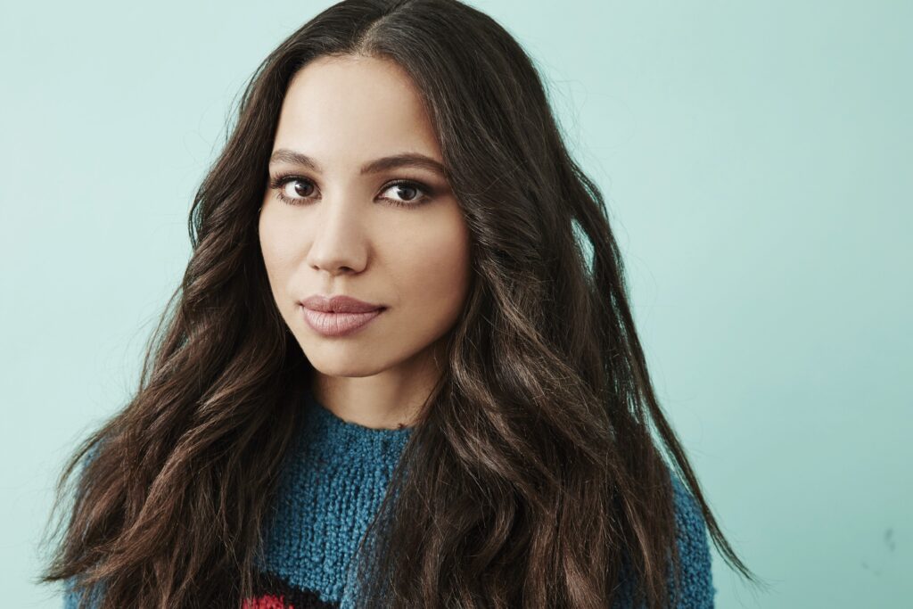 Jurnee Smollett und sein Vermögen 2024: Was ist die Schauspielerin wert? jurnee smollett