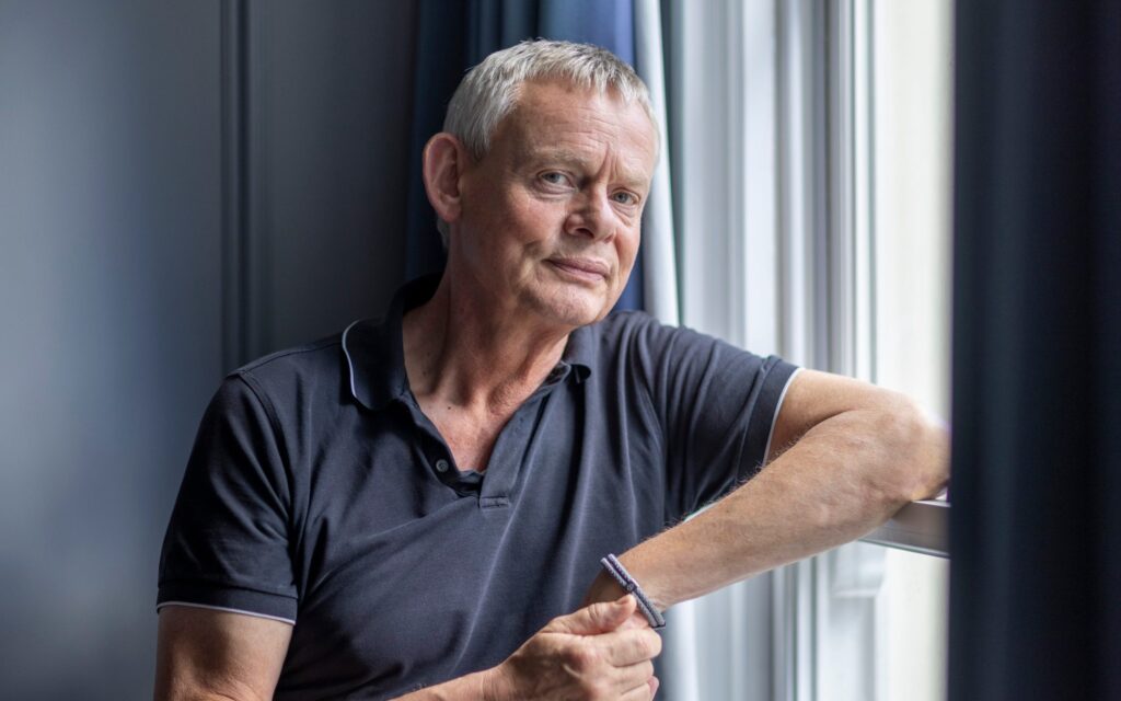 Wer ist die berühmte Frau von Martin Clunes? Erfahren Sie alles, was Sie wissen müssen martin clunes