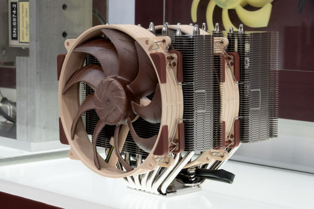 Noctua NH-D15 Testbericht: Dieser alte Klassiker ist immer noch der König der Luftkühler noctua nh-d15