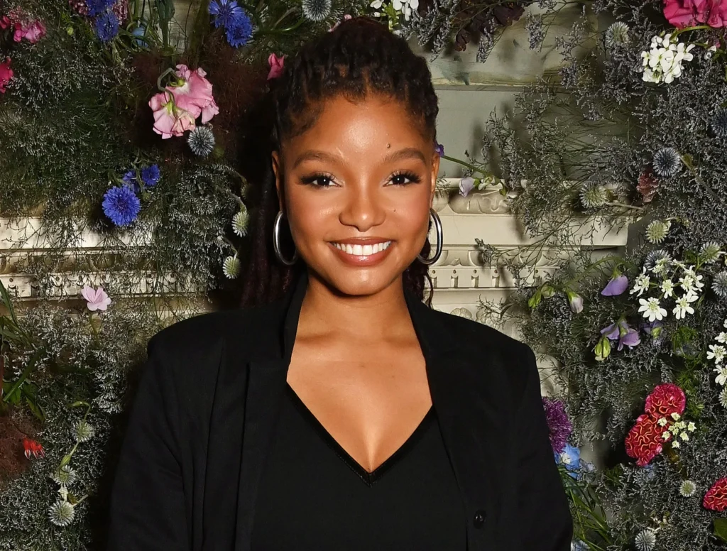 Halle Baileys Alter, Vermögen und Freund DDG: Alles über den Star aus „Arielle, die Meerjungfrau“ Halle Bailey