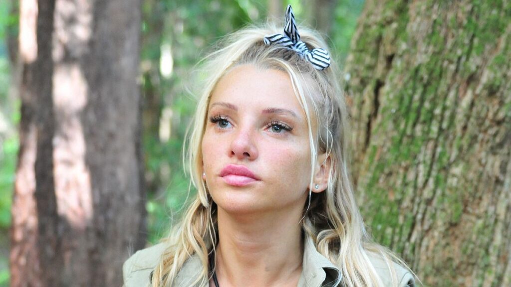 Evelyn Burdecki ungeschminkt: Ihre natürliche Schönheit begeistert evelyn burdecki ungeschminkt