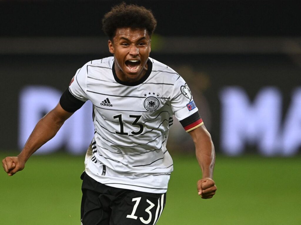 Karim Adeyemi Vermögen: Einblick in den finanziellen Erfolg des jungen Fußballstars karim adeyemi vermögen