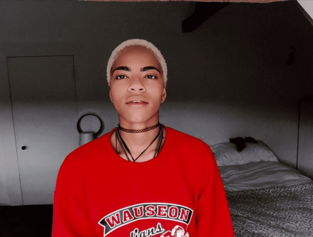 Der Übergang von Sade Adus Tochter: Izaak Theo Adus Reise der Selbstfindung und die unerschütterliche Unterstützung seiner Mutter izaak theo adu