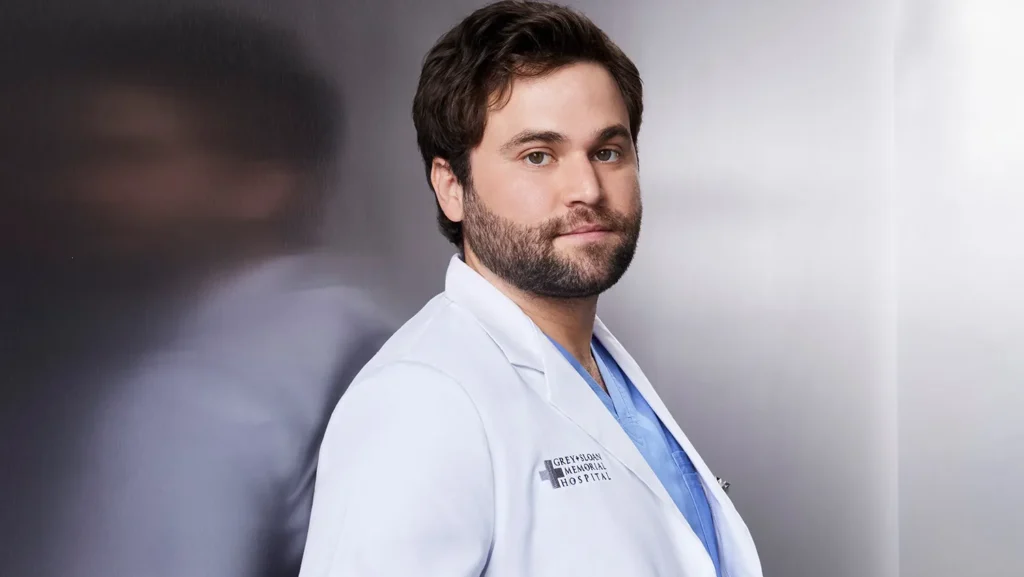 Ethnizität von Jake Borelli: Ein tiefer Einblick in seine Wurzeln und seine Karriere jake borelli