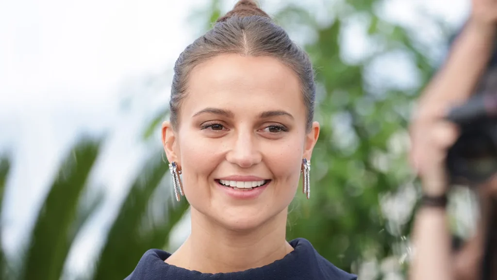 Alicia Vikander – Karriere, Filme, Vermögen & Privatleben alicia vikander